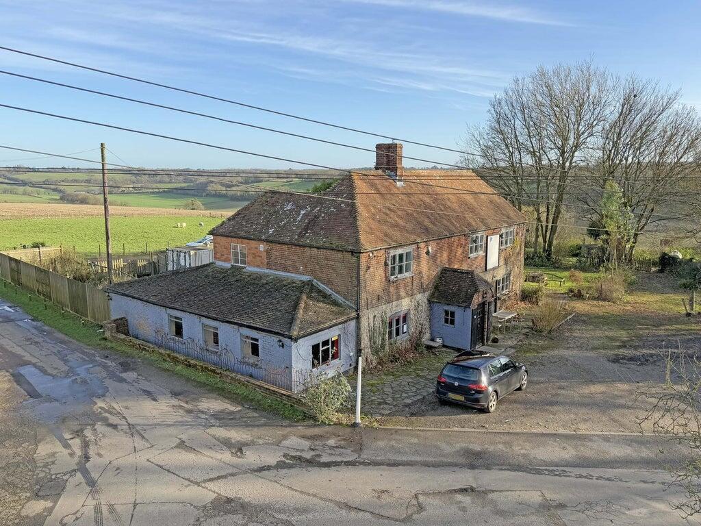 Main image of property: The Batts Inn, School Lane,
Bodsham,, Ashford, TN25 5JQ