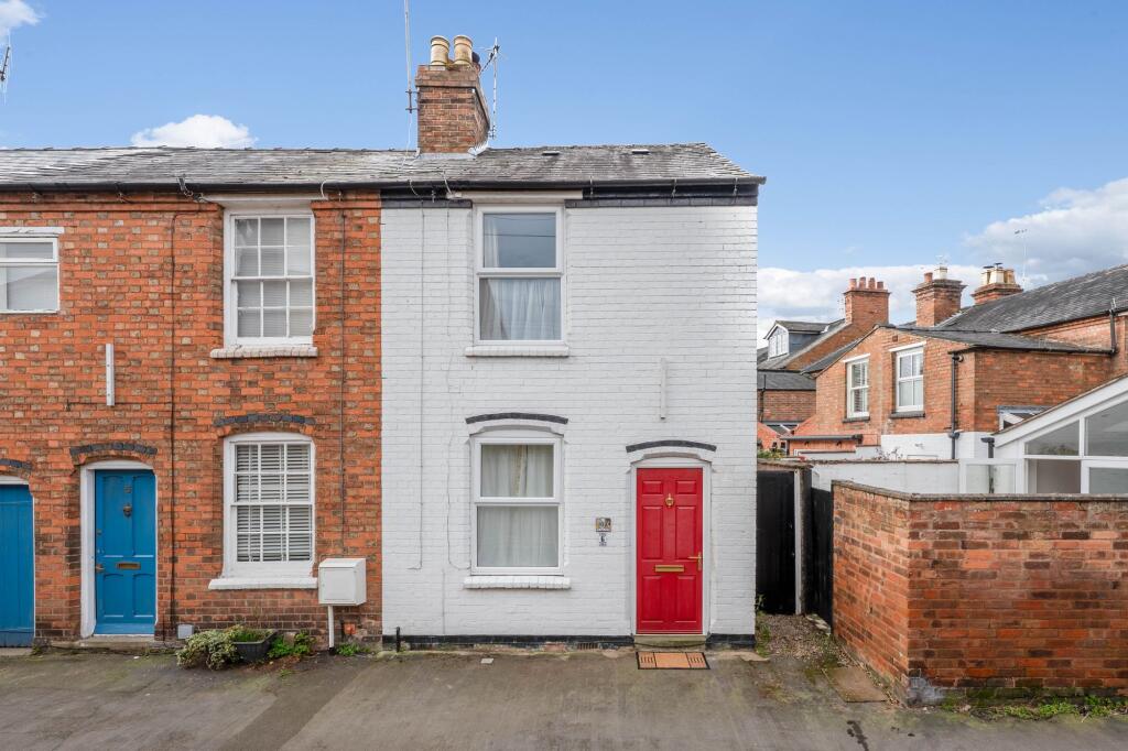 Main image of property: Narrow Lane, Stratford-Upon-Avon, CV37