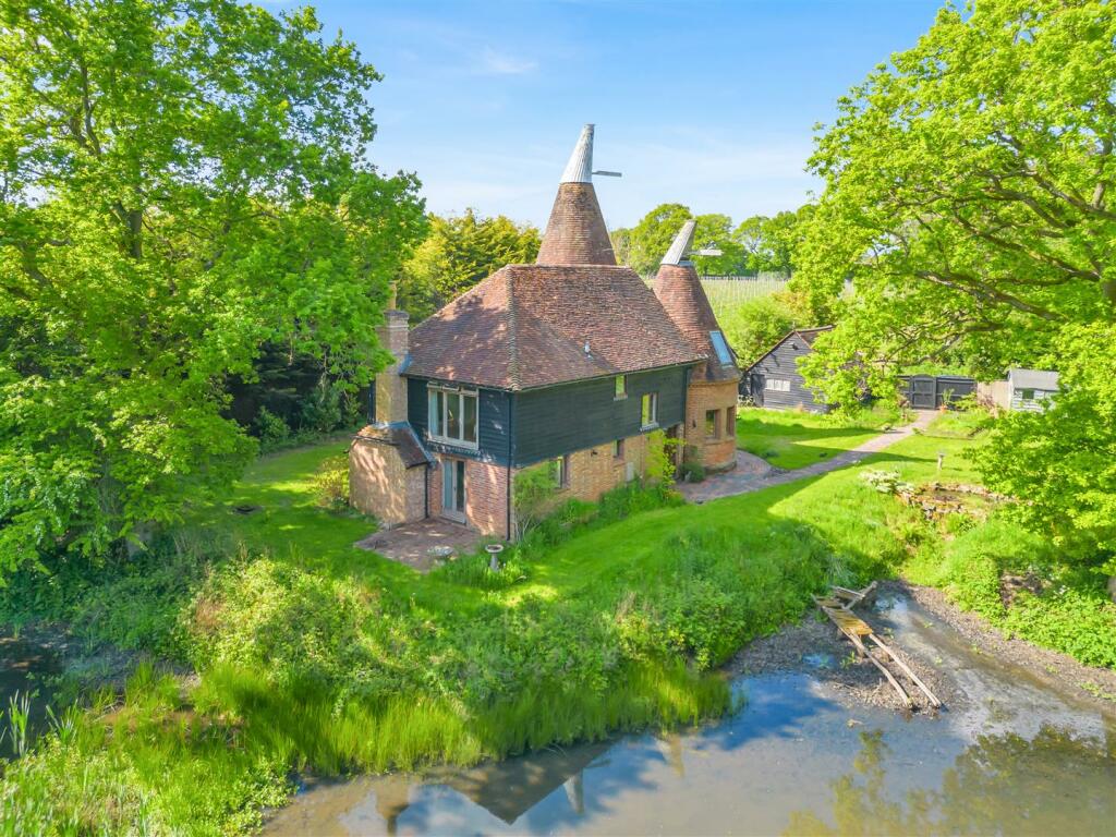 Main image of property: Three Leg Cross, Ticehurst, Wadhurst