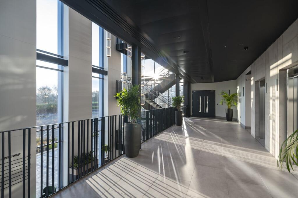Additional property image - 1000 Aztec West, 1000, Aztec West, Almondsbury, Bristol, BS32 4SQ