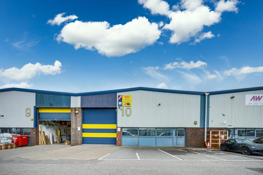 Main image of property: Unit 10 St Andrews Trading Estate, Avonmouth, BS11 9YE