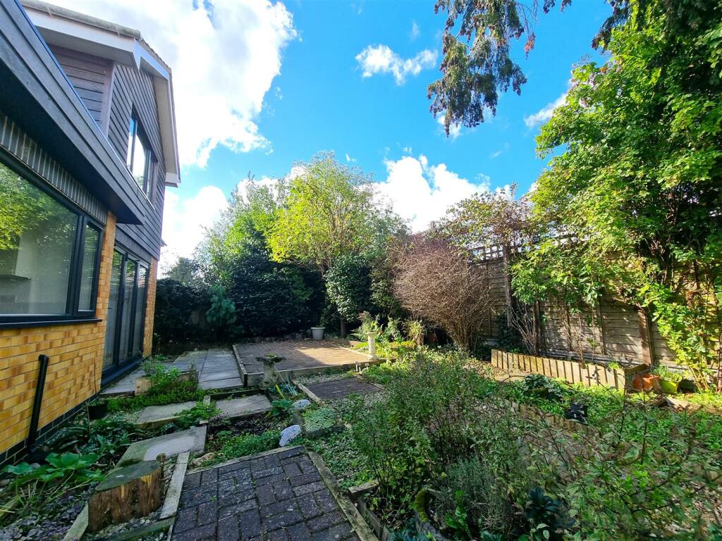 Additional property image - Burton Close, Allesley, Coventry