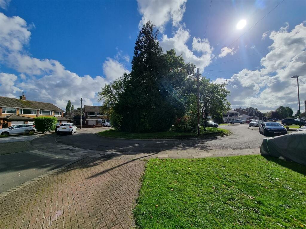 Additional property image - Burton Close, Allesley, Coventry