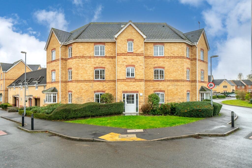 2 bedroom apartment for sale in Goodman Drive, Leighton Buzzard