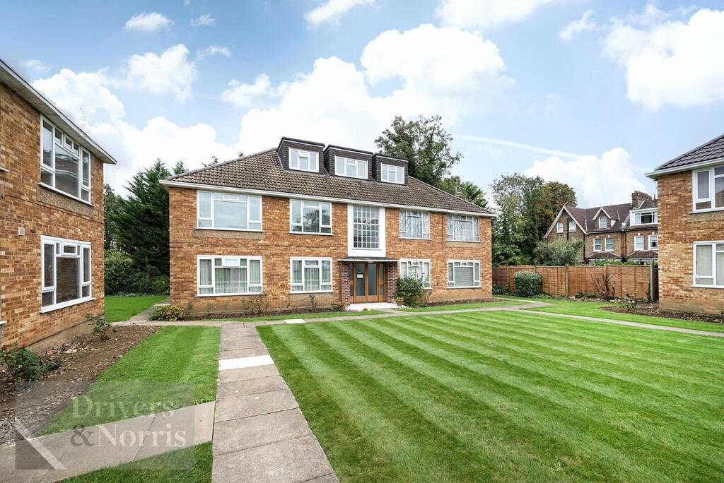 Main image of property: Fairfield Close, North Finchley, London, N12