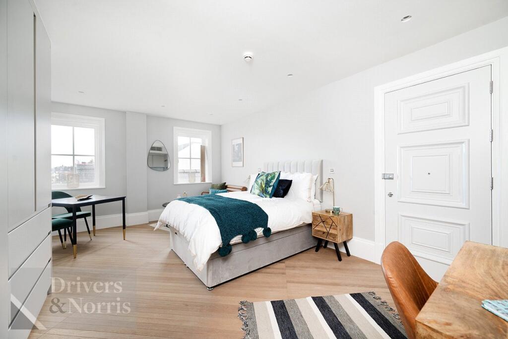 Main image of property: Montserrat Road, Putney, London, SW15