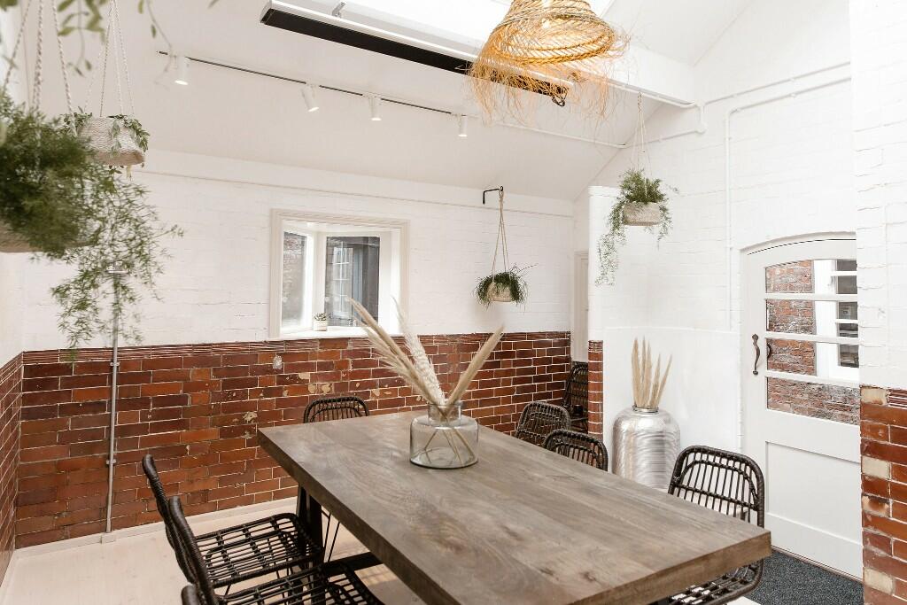 Main image of property: High Street, Hull, East Riding Of Yorkshire, HU1