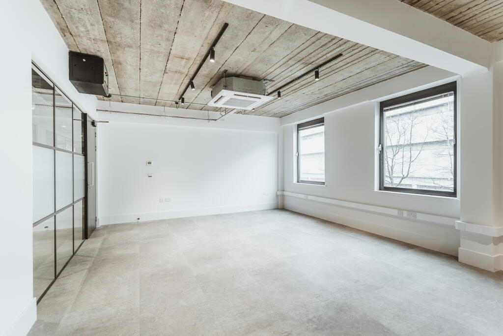 Main image of property: Studio 2 Paragon Studios, Carr Lane, Hull, East Riding Of Yorkshire, HU1