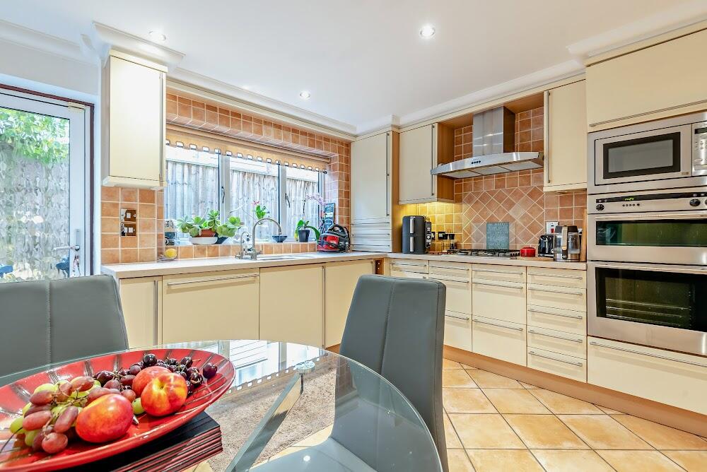 Main image of property: Kings Avenue, Penn Hill, BH14