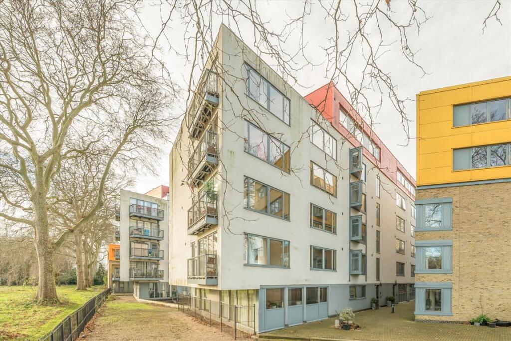 Main image of property: Lea Bridge Road, Clapton