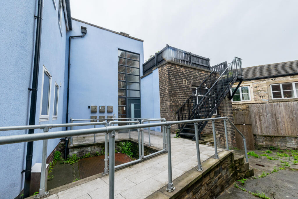 Main image of property: ROSE & CROWN APARTMENTS ARMLEY ROAD LEEDS LS12 2LY