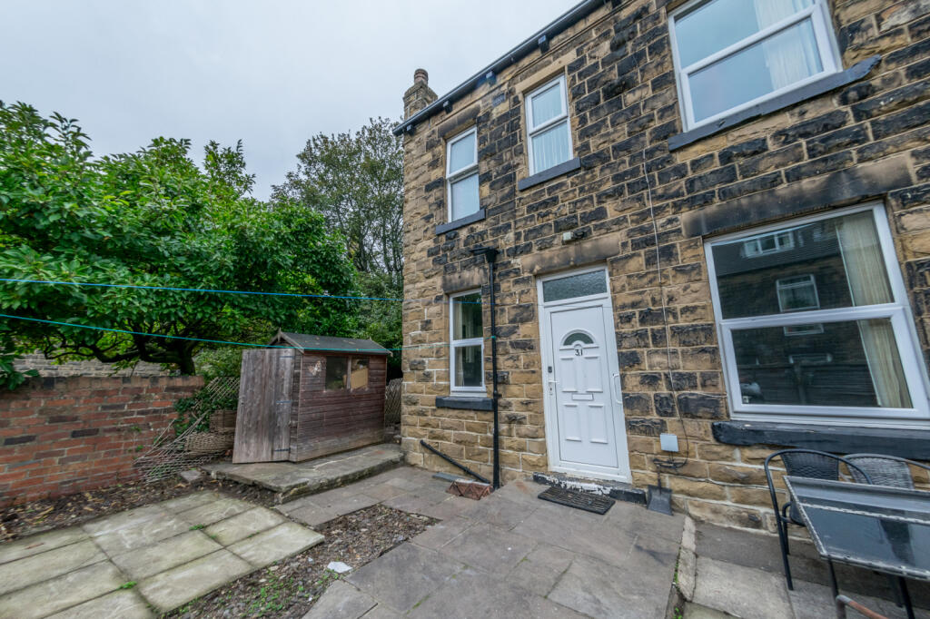 Main image of property: 31 ZOAR STREET MORLEY LEEDS LS27 8JB
