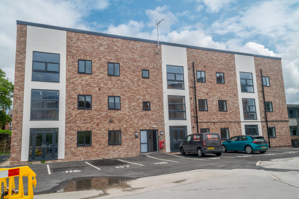 Main image of property: FLAT 2 CHADWICK COURT WOODLANDS VILLAGE WAKEFIELD