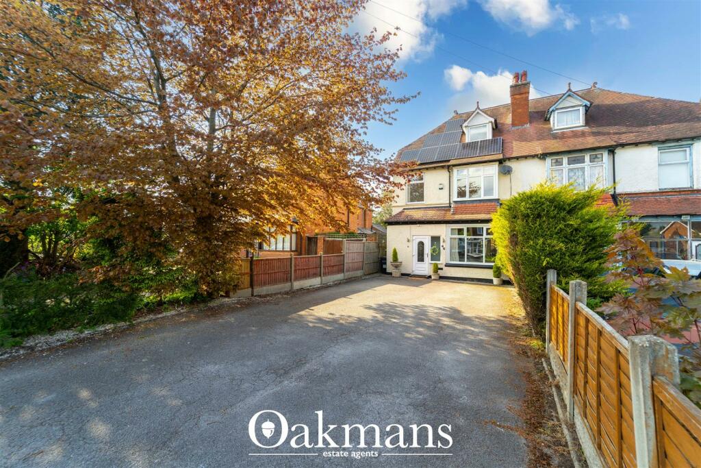 4 bedroom semidetached house for sale in High Street, Shirley