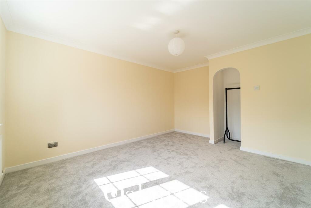 Additional property image - Hay Lane, Shirley, Solihull