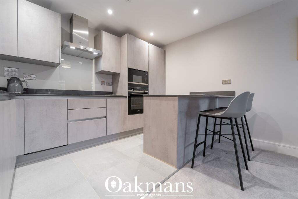 Additional property image - Oakview, Wake Green Road, B13