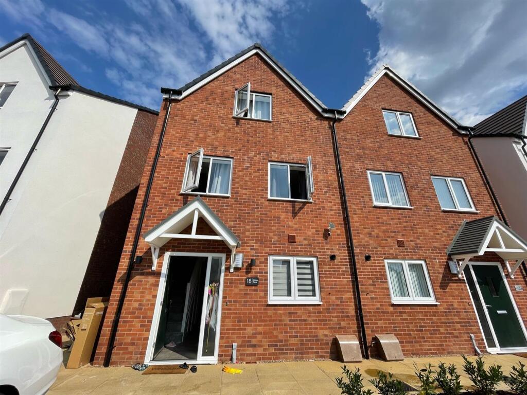 Main image of property: Kildare close, Hall Green, Birmingham, B28