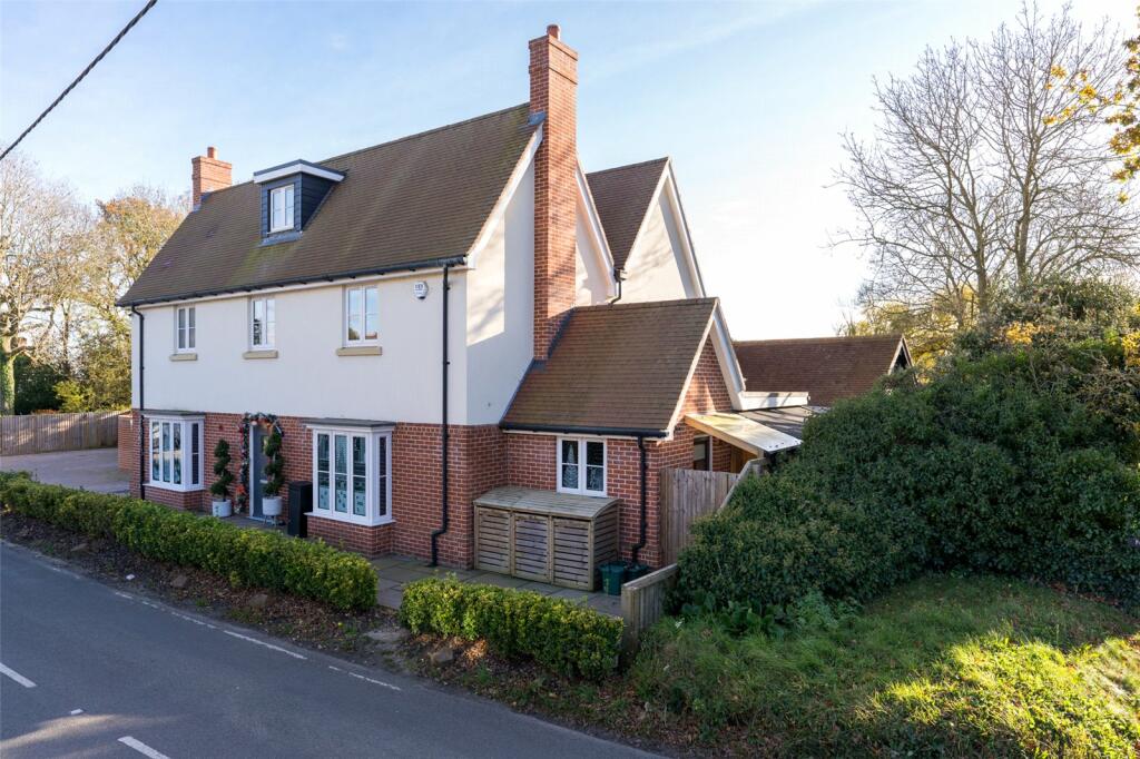 5 bedroom detached house for sale in Abberton Road, Layer De La Haye