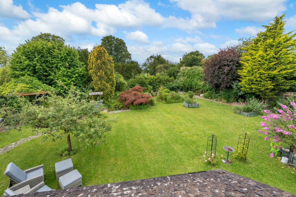 Additional property image - Irvine Road, Colchester, Essex, CO3