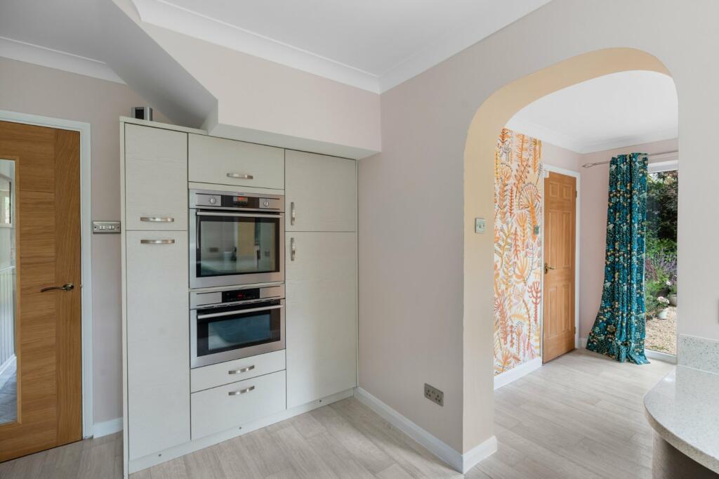 Additional property image - Irvine Road, Colchester, Essex, CO3
