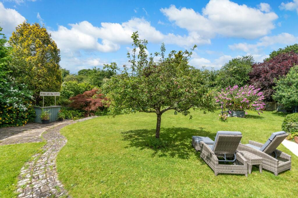 Additional property image - Irvine Road, Colchester, Essex, CO3