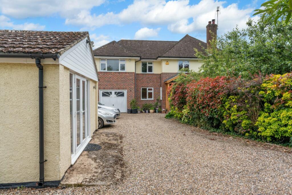 Additional property image - Irvine Road, Colchester, Essex, CO3