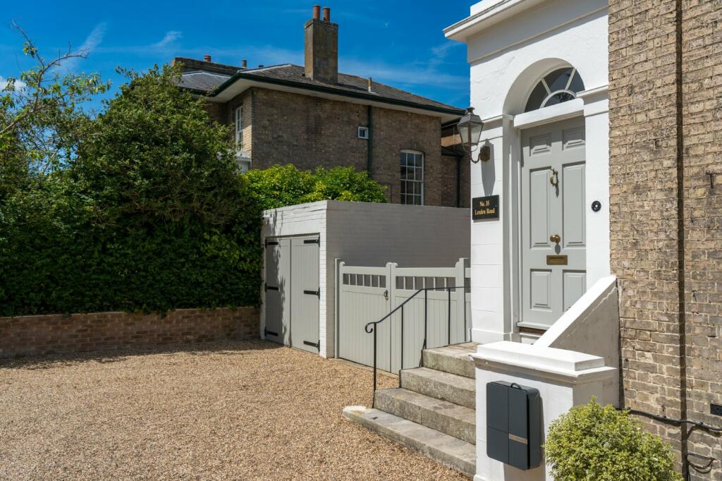 Additional property image - Lexden Road, Lexden, Colchester, Essex, CO3