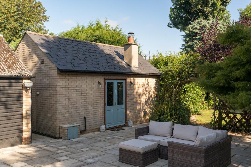 Additional property image - Lexden Road, Lexden, Colchester, Essex, CO3