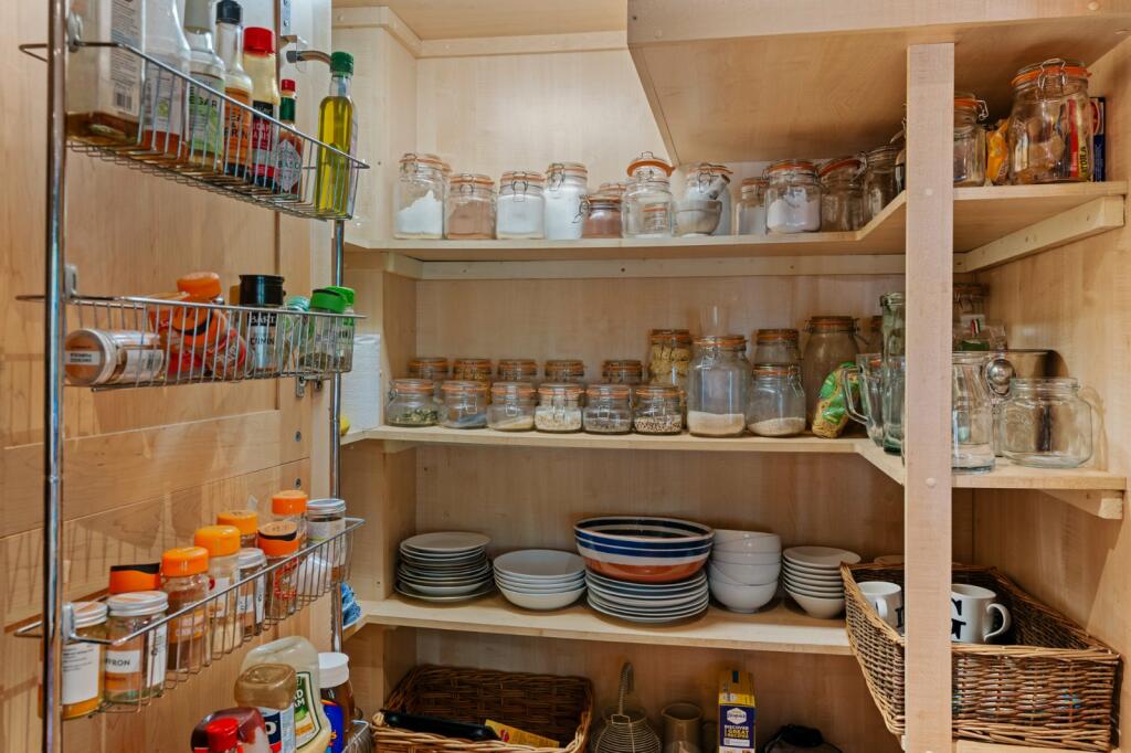 Additional property image - Lexden Road, Lexden, Colchester, Essex, CO3
