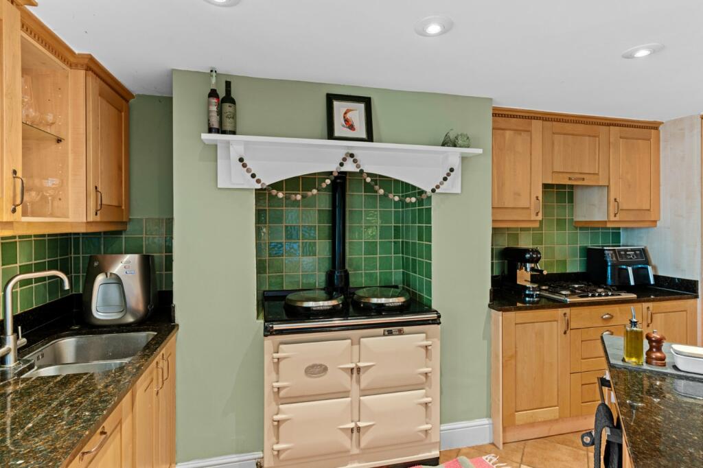 Additional property image - Lexden Road, Lexden, Colchester, Essex, CO3