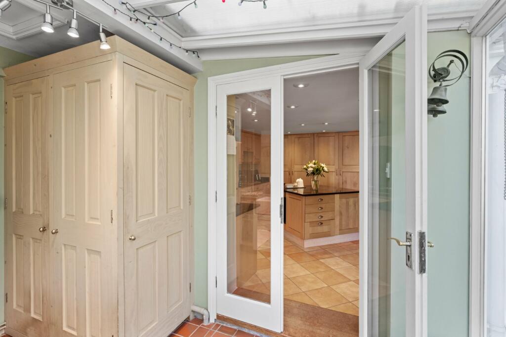 Additional property image - Lexden Road, Lexden, Colchester, Essex, CO3