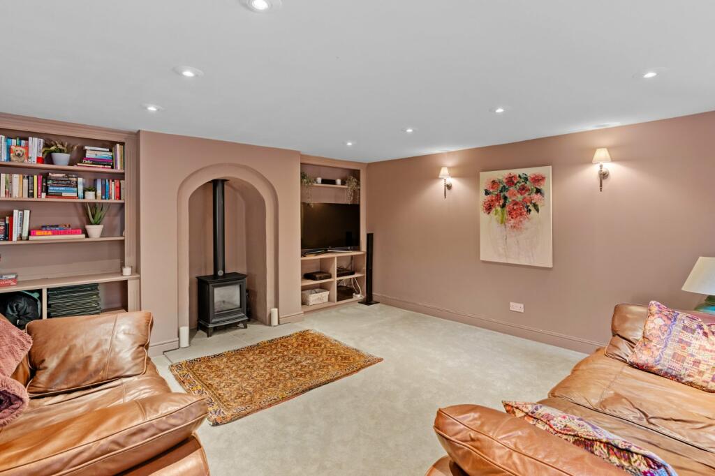 Additional property image - Lexden Road, Lexden, Colchester, Essex, CO3