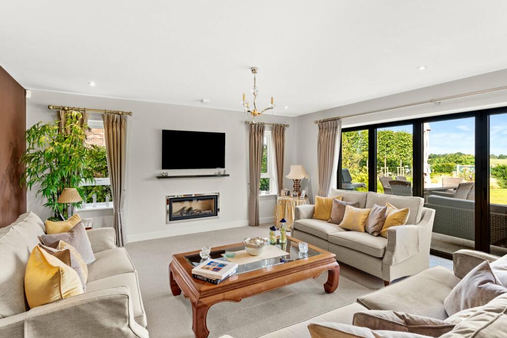 Additional property image - Bromley Road, Ardleigh, Colchester, Essex, CO7