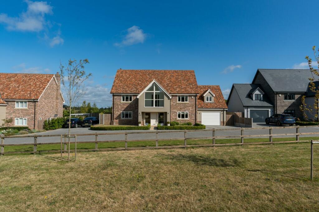 Additional property image - Bromley Road, Ardleigh, Colchester, Essex, CO7