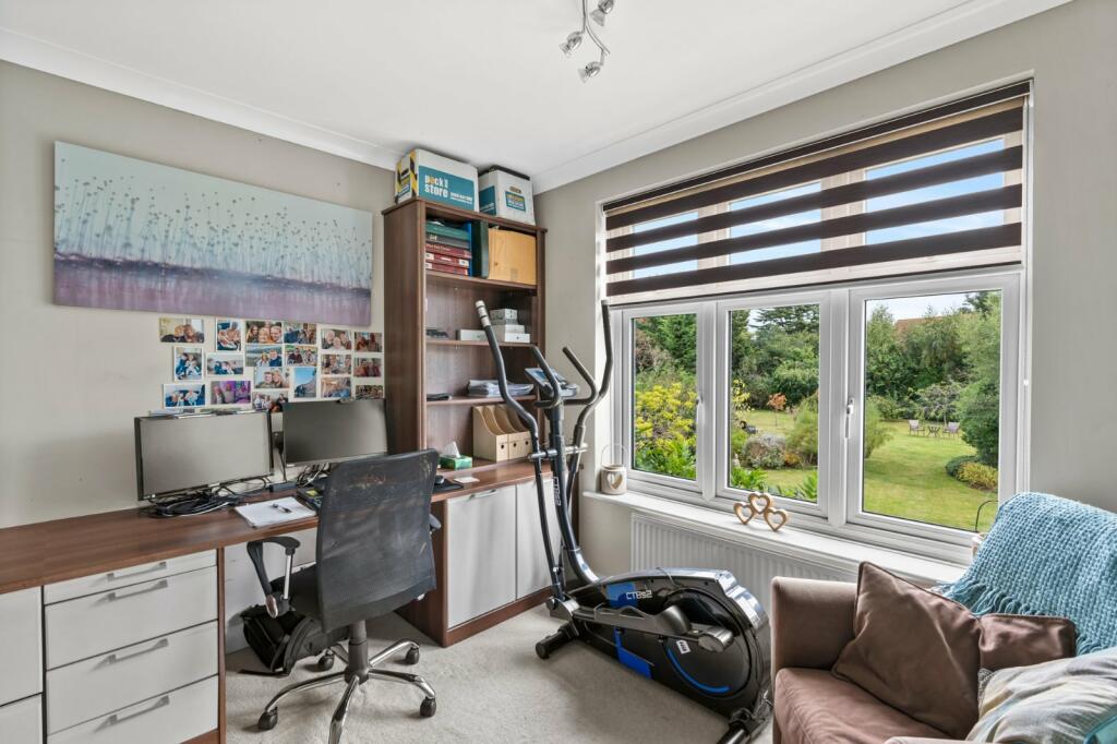 Additional property image - Wavell Avenue, Colchester, Essex, CO2