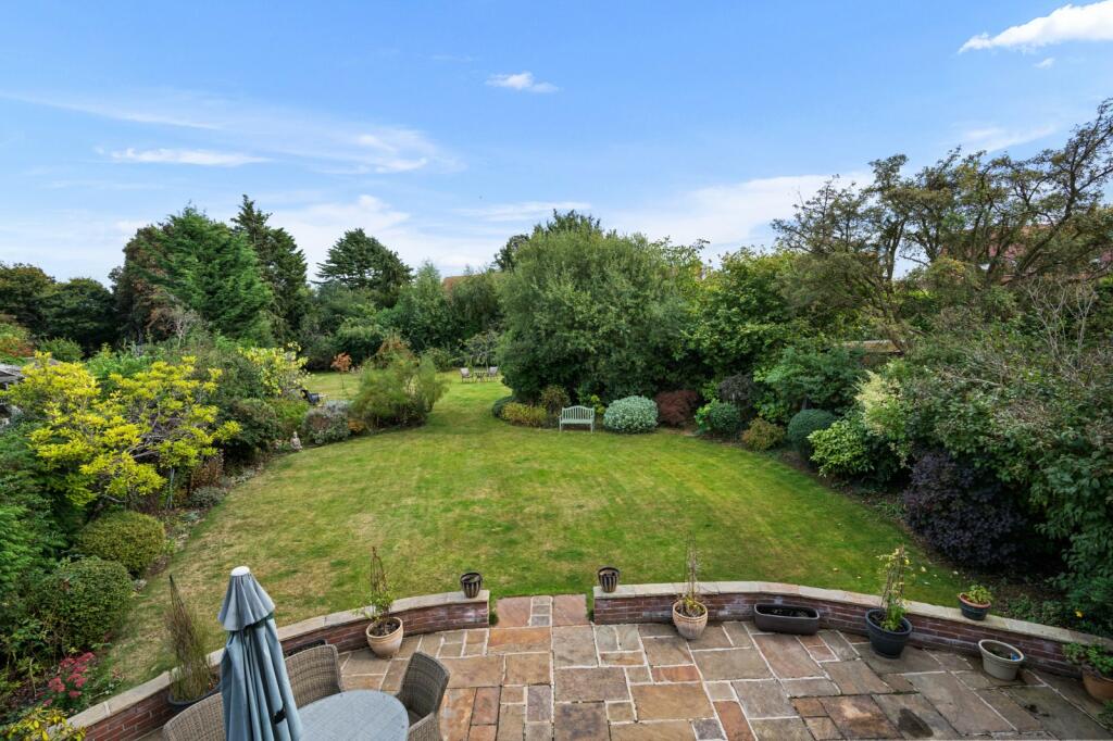 Additional property image - Wavell Avenue, Colchester, Essex, CO2