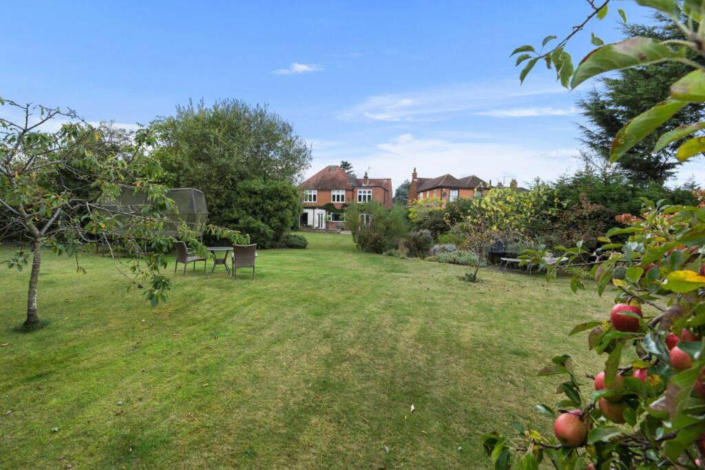 Additional property image - Wavell Avenue, Colchester, Essex, CO2