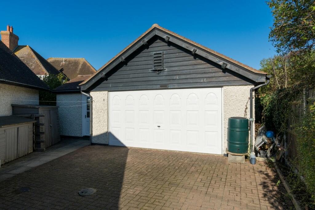 Additional property image - Coast Road, West Mersea, Colchester, Essex, CO5