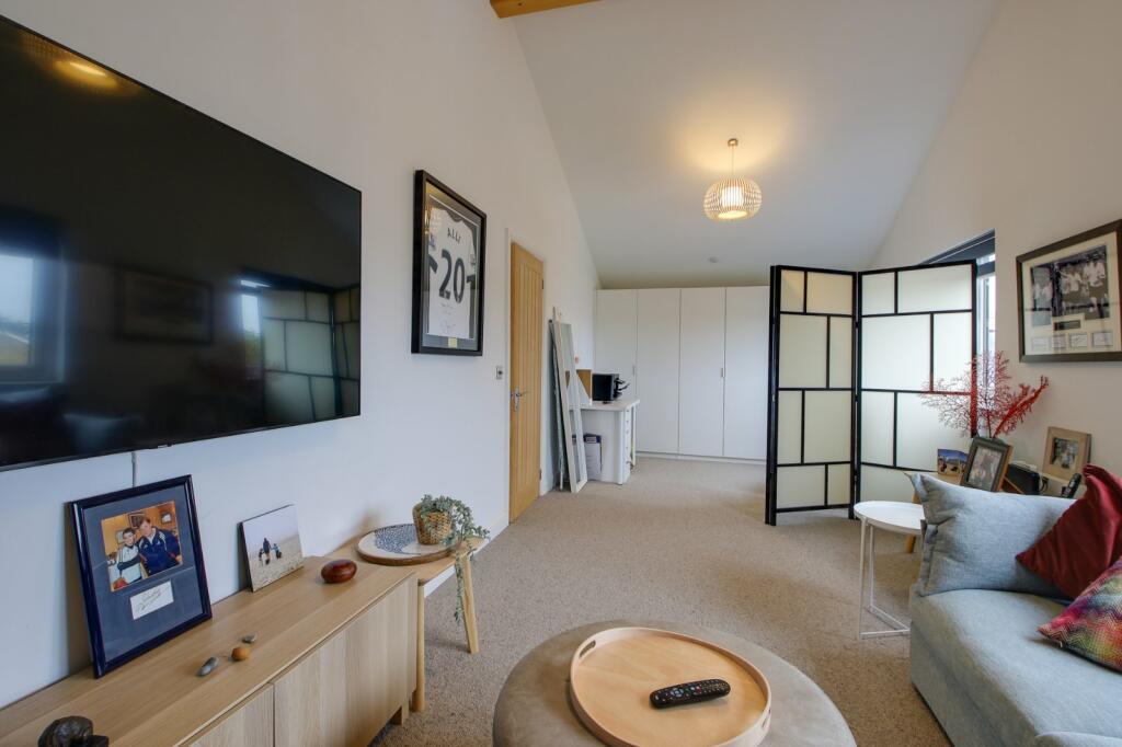Additional property image - Eastern Promenade, Point Clear Bay, Essex, CO16