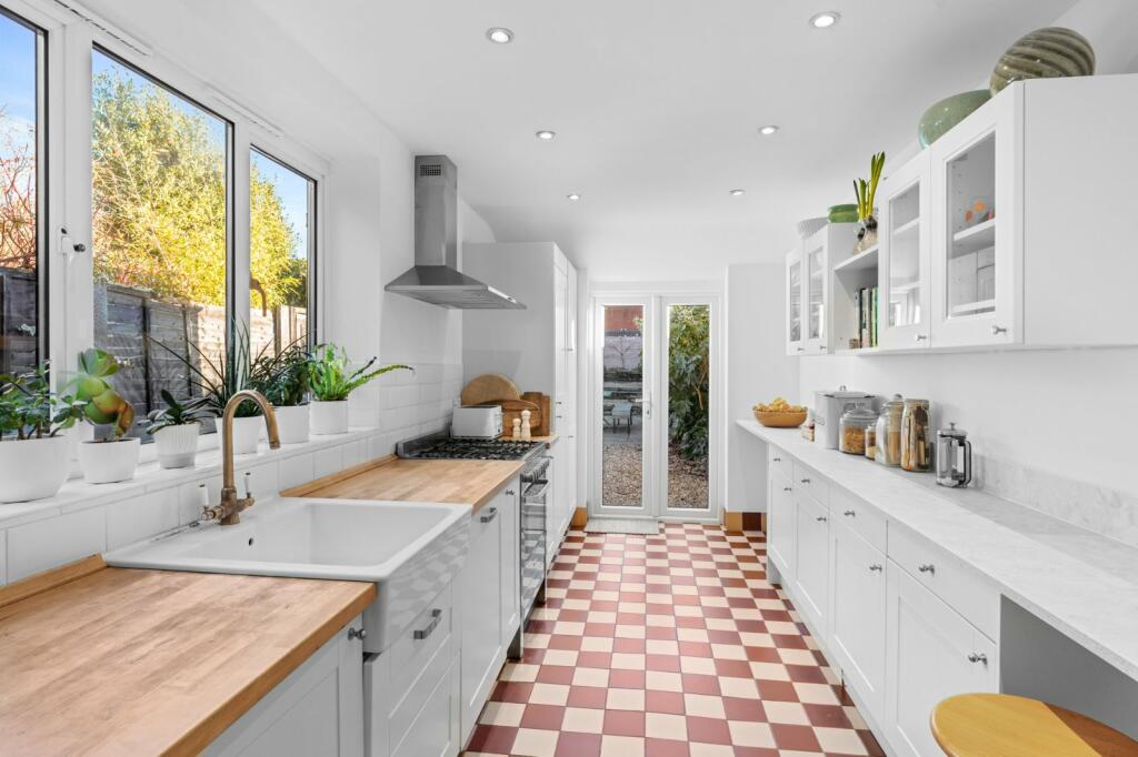 Additional property image - Crowhurst Road, St Marys, Colchester, Essex, CO3
