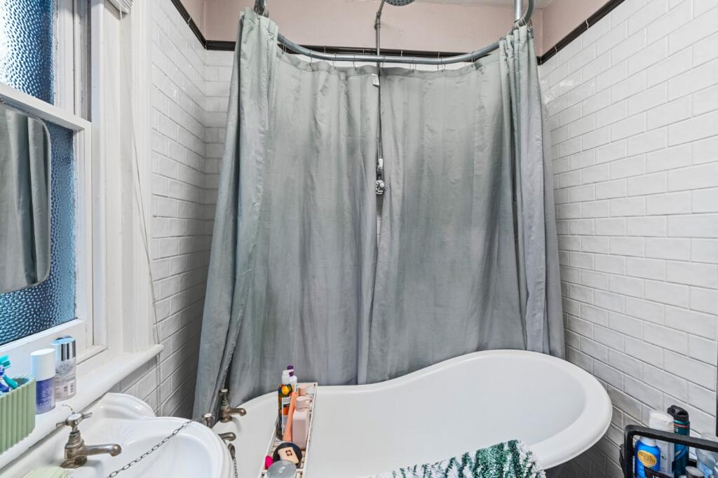 Additional property image - Rawstorn Road, St Marys, Colchester, Essex, CO3