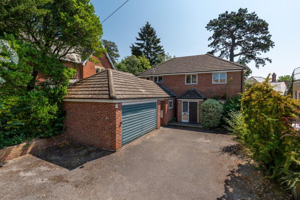 Main image of property: Cambridge Road, Lexden, Colchester, Essex, CO3