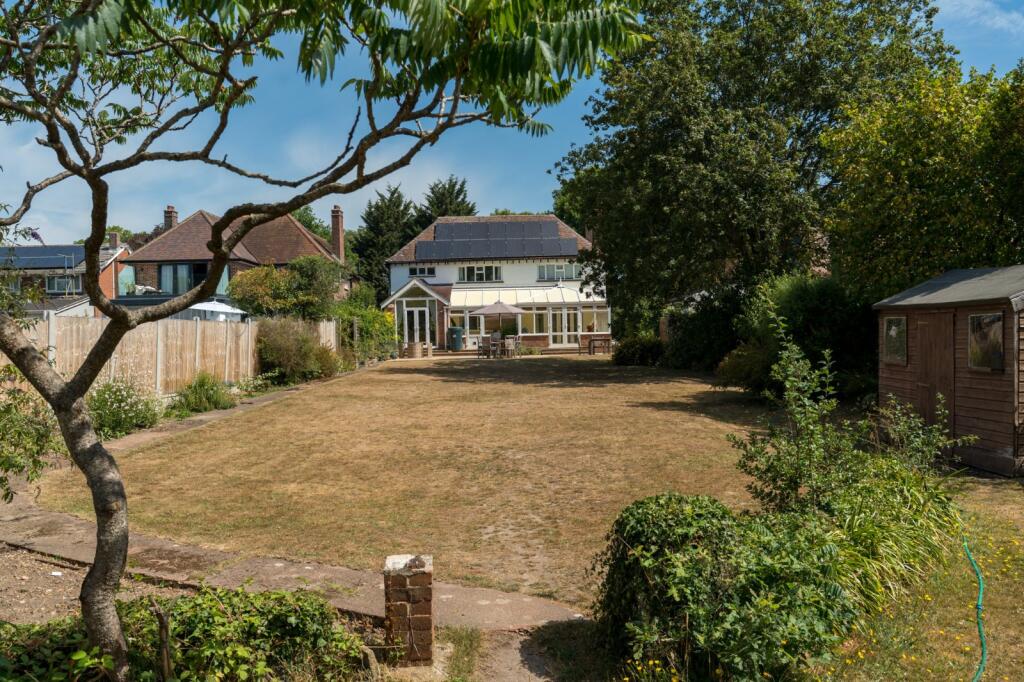 Main image of property: Braiswick, Colchester, Essex, CO4