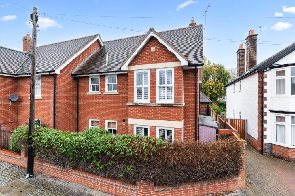 Main image of property: The Rayleighs, Drury Road, Colchester, Essex, CO2