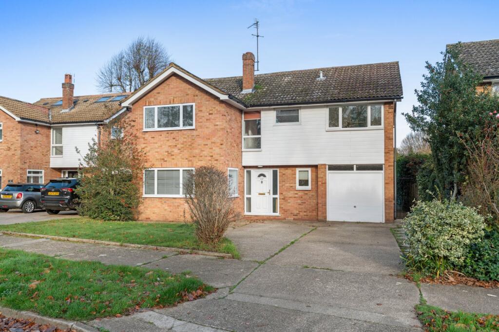 Main image of property: Lexden Road, Lexden, Colchester, Essex, CO3