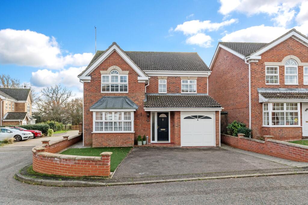 Main image of property: Valley Crescent, West Berghlot, Colchester, Essex, CO6