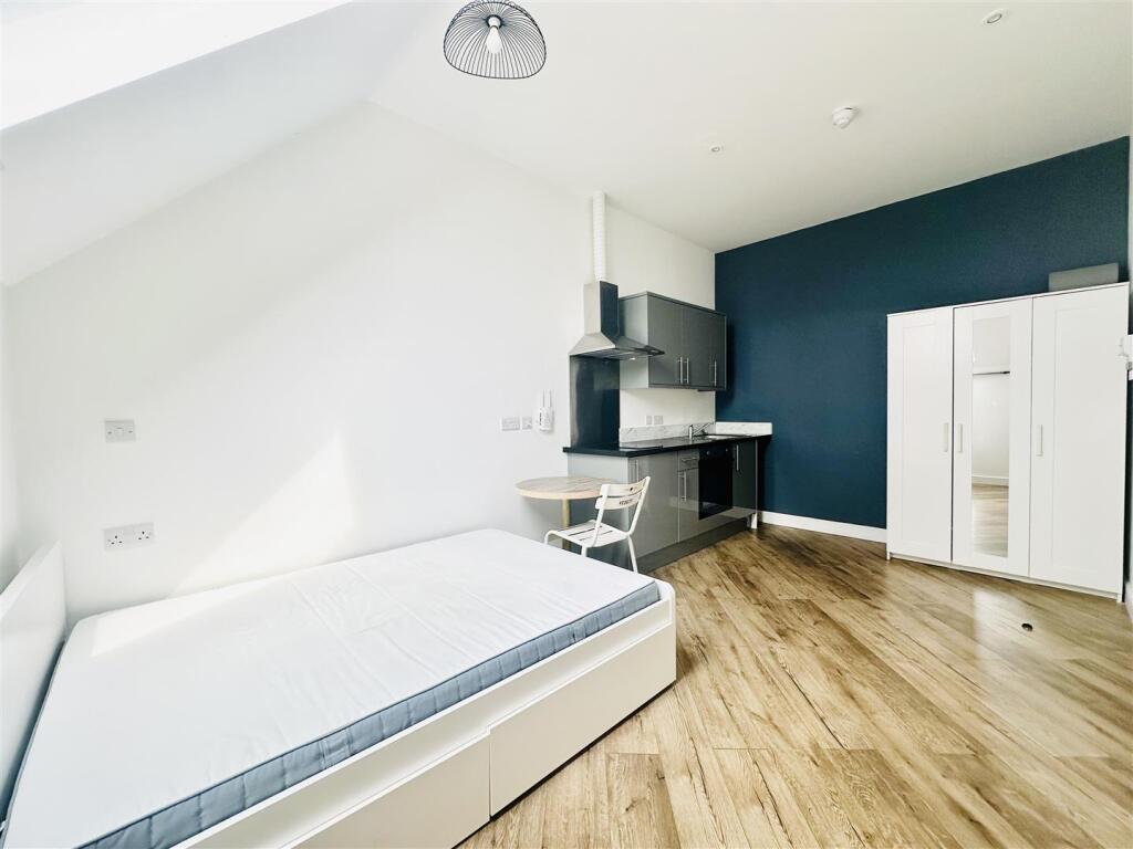 Main image of property: C24 Zephyr, Sneinton Market Apartments, Nottingham