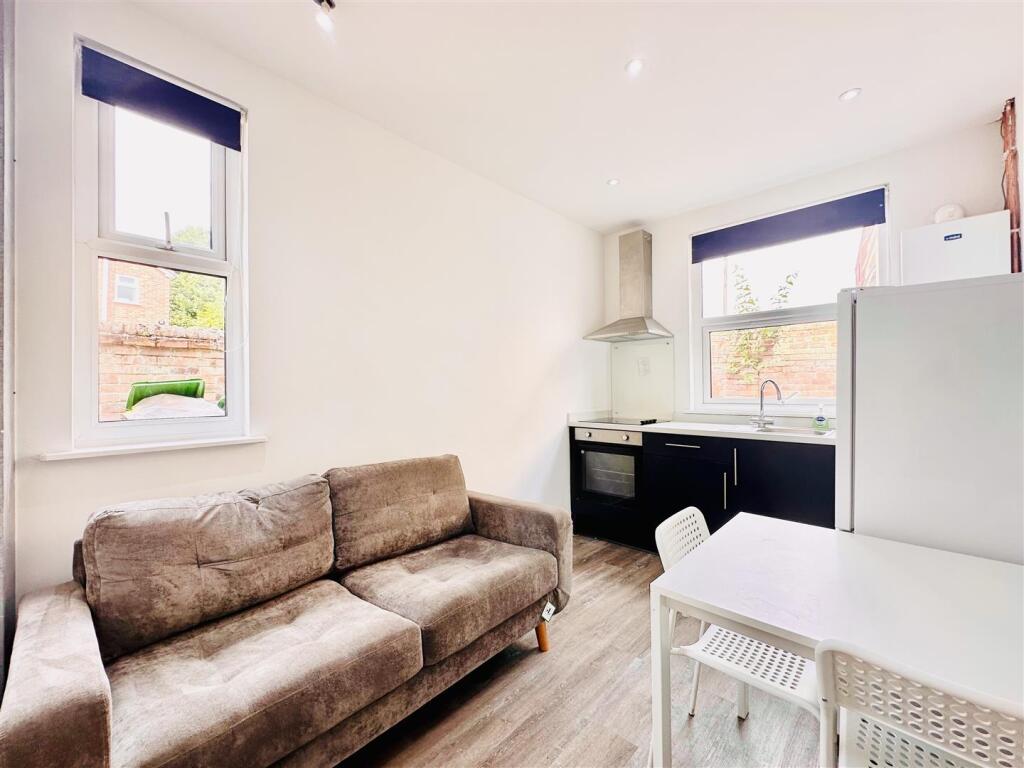 Main image of property: Park Road, Nottingham