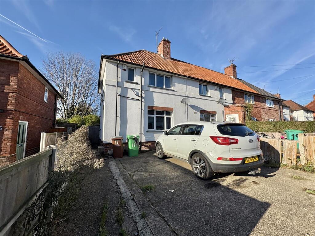 Main image of property: Aston Avenue, Beeston, Nottingham