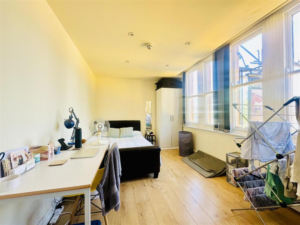 Main image of property: Flat 6, Ilkeston Road, Nottingham